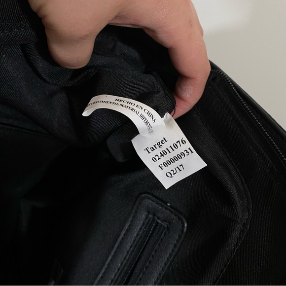 Mossimo Faux Leather Shoulder Bag Zip Black - Picture 12 of 12